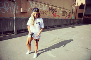 打破次元壁!当明星跨界电竞,流量与实力谁更胜一筹